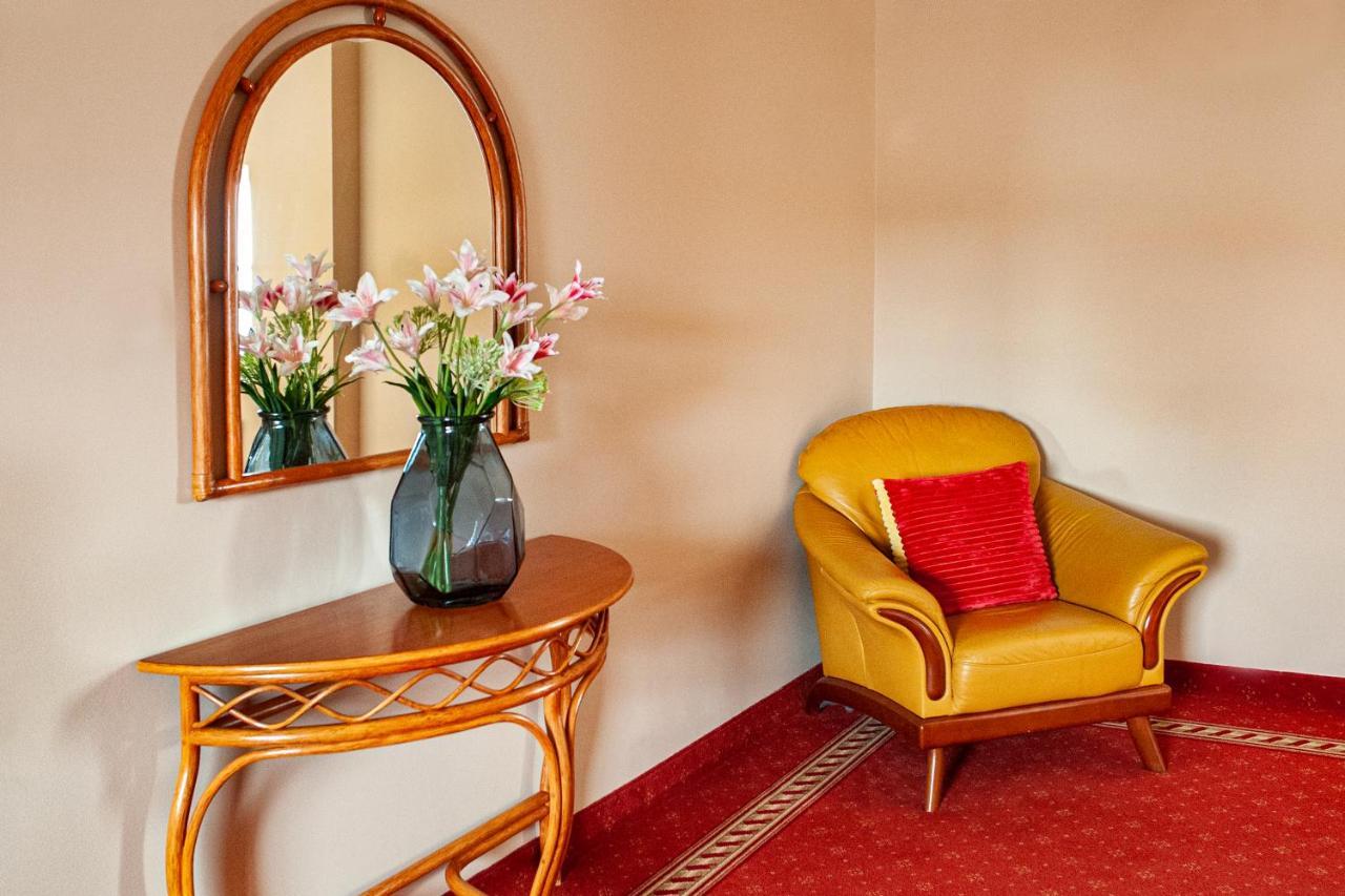 Hotel Spichlerz Lubawa מראה חיצוני תמונה